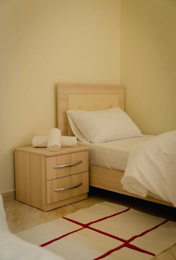 Villa Apartments S&F City Centre ติรานา ภายนอก รูปภาพ